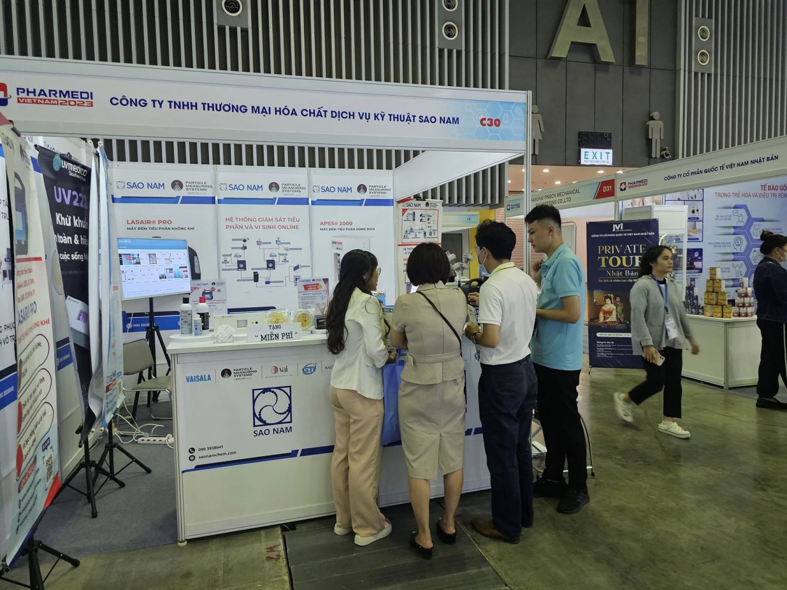 Gian hàng Sao Nam C30 ngày thứ 2 triển lãm Pharmedi Vietnam 2023