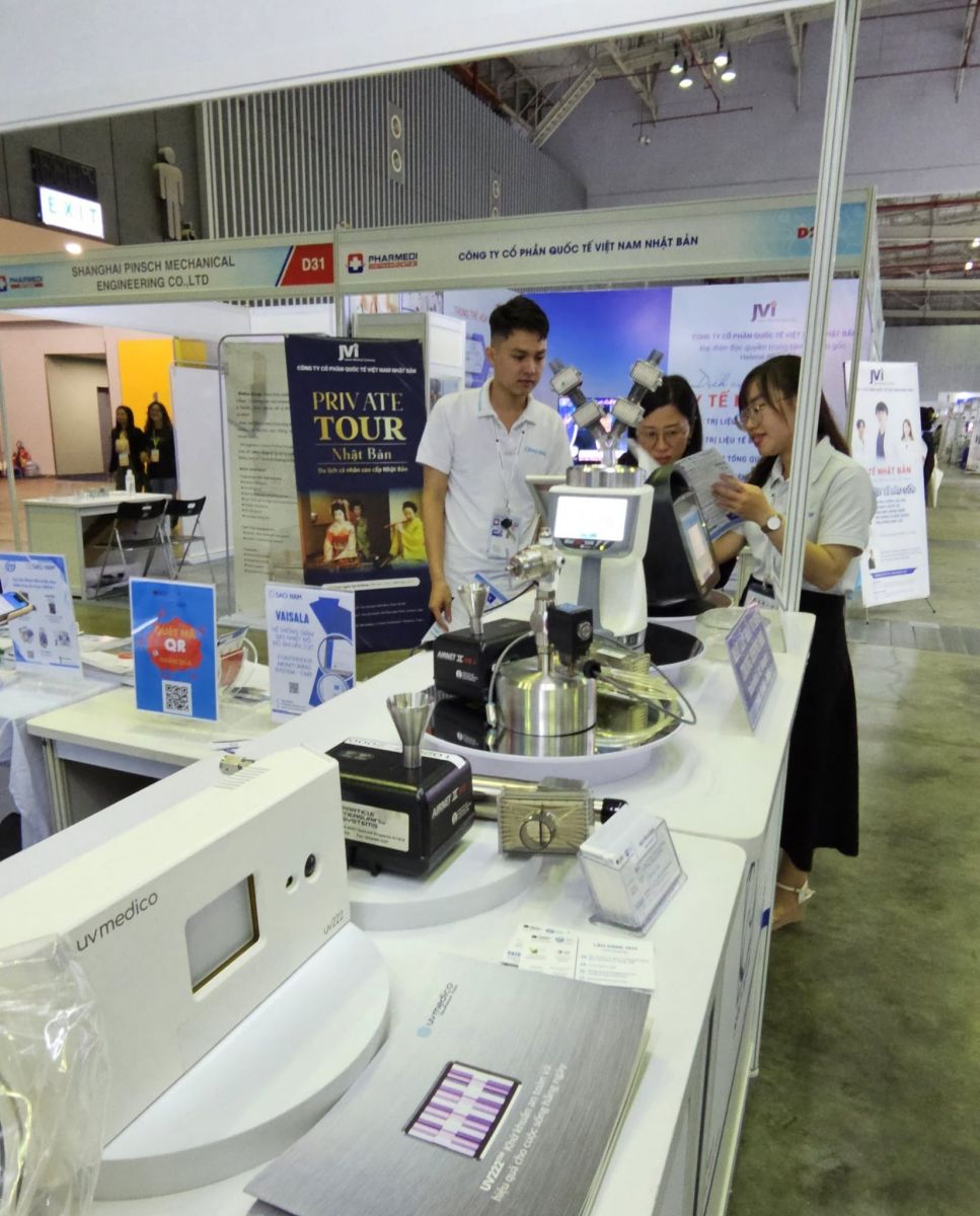 Tư vấn giải pháp giám sát chênh áp và nhiệt ẩm Vaisala viewLinc